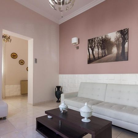 Delightful 2 Bedroom Flat Next To Mikrolimano Piraeus Luaran gambar