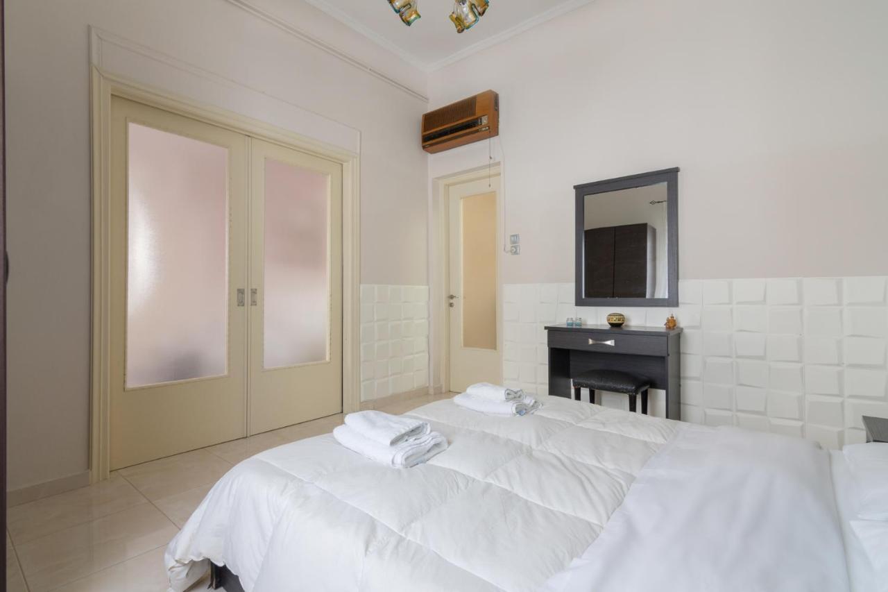 Delightful 2 Bedroom Flat Next To Mikrolimano Piraeus Luaran gambar