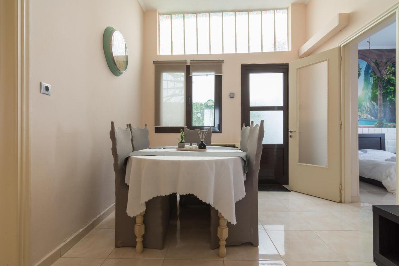 Delightful 2 Bedroom Flat Next To Mikrolimano Piraeus Luaran gambar